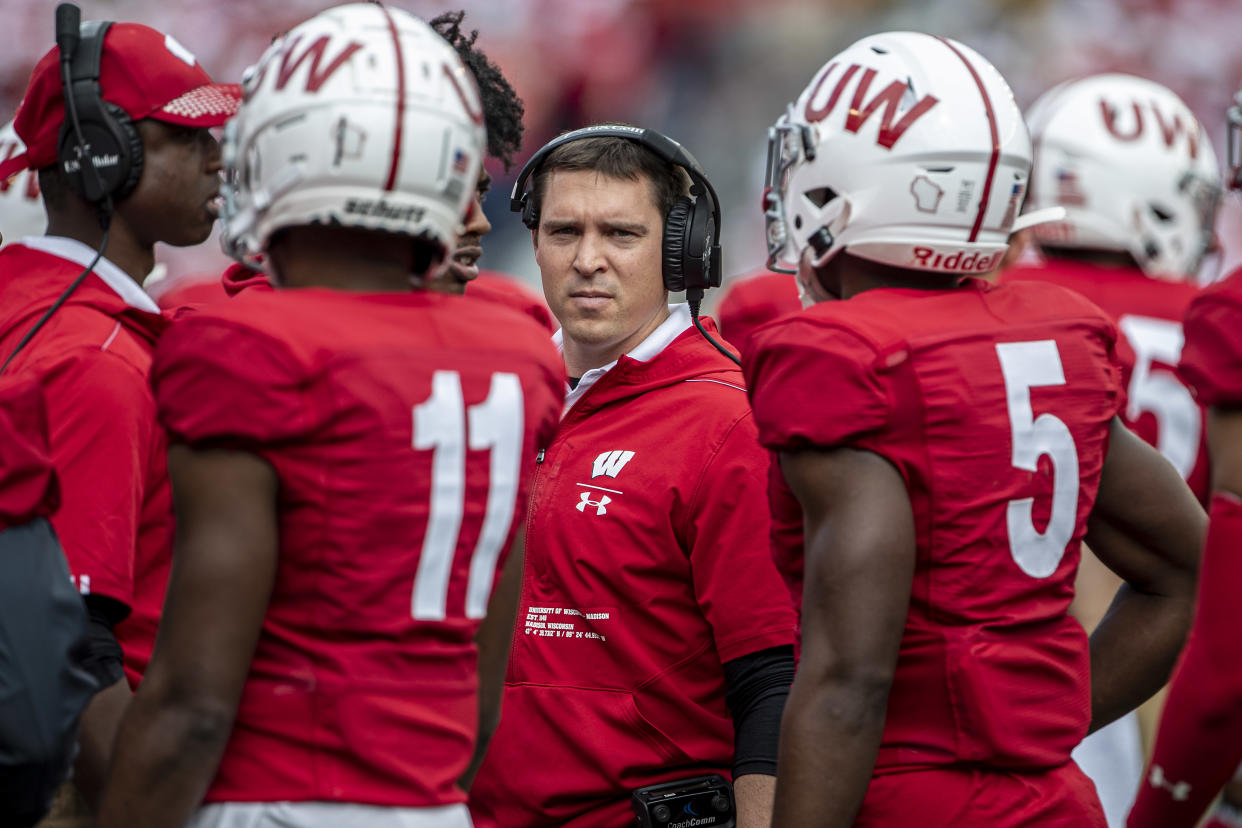 MADISON, WI - SEPTEMBER 28: Wisconsin Badgers Defensive Coordinator/DBs coach Jim Leonhard talks with the defense durning a break in action durning a college football game between the Northwestern Wildcats and the Wisconsin Badgers on September 28, 2019, at Camp Randall Stadium in Madison, WI. (Photo by Dan Sanger/Icon Sportswire via Getty Images)