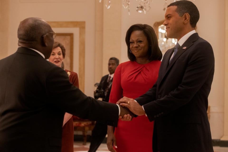 Michelle Obama (Viola Davis) is told not to “rock the boat” (Jackson Lee Davis/SHOWTIME)