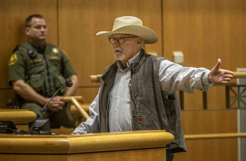 REDDING, CA-NOVEMBER 8, 2022: Shasta County resident Ronald Plumb, 71, addresses the Shasta County Board of Supervisors about his concerns of voter fraud during the public comment period of the Board's regular meeting inside the Board Chambers in Redding. (Mel Melcon / Los Angeles Times)