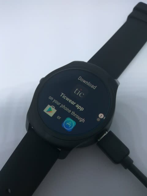 CP 值極高的 Ticwatch 2 Active 開箱文動手玩！