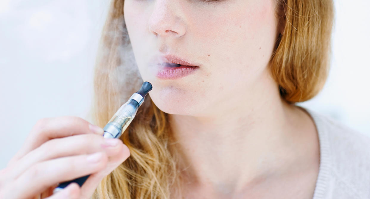 Teen gets wet lung from vaping, sent to the ICU. (Photo: Getty Images)