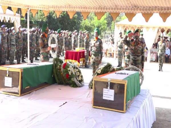 Wreath-laying ceremony of Major Rohit Kumar and Major Anuj Rajput