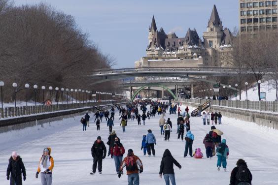 Get your skates on at Rideau Canal (Ottawa Tourism)