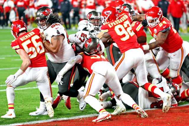 Super Bowl LIV Twitter Reaction: Mahomes' heroics end Chiefs' drought