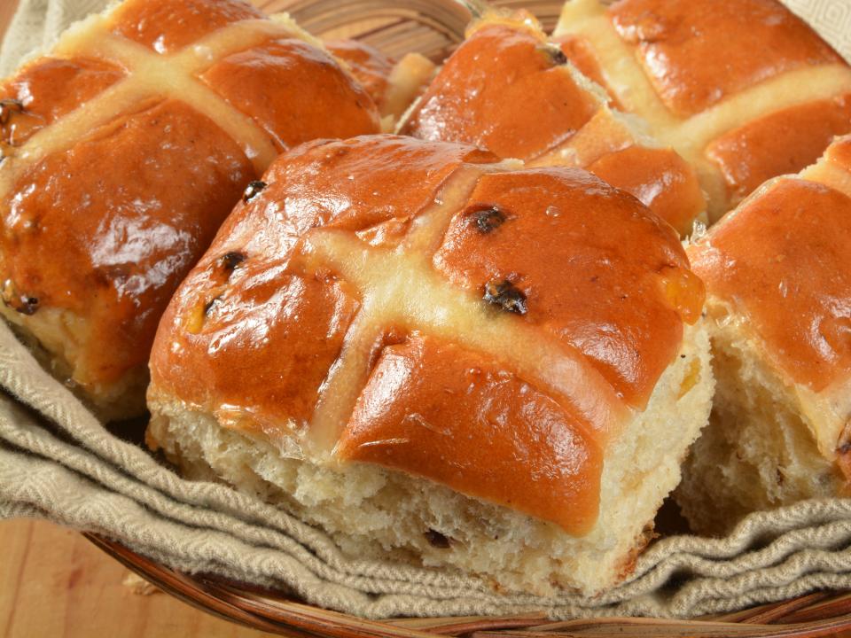 hot cross buns