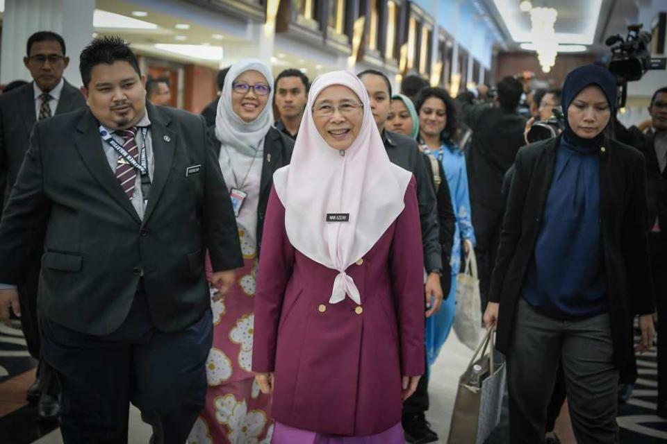 Deputy Prime Minister Datuk Seri Dr Wan Azizah Wan Ismail is pictured in Parliament on November 19, 2019. ― Picture by Hari Anggara