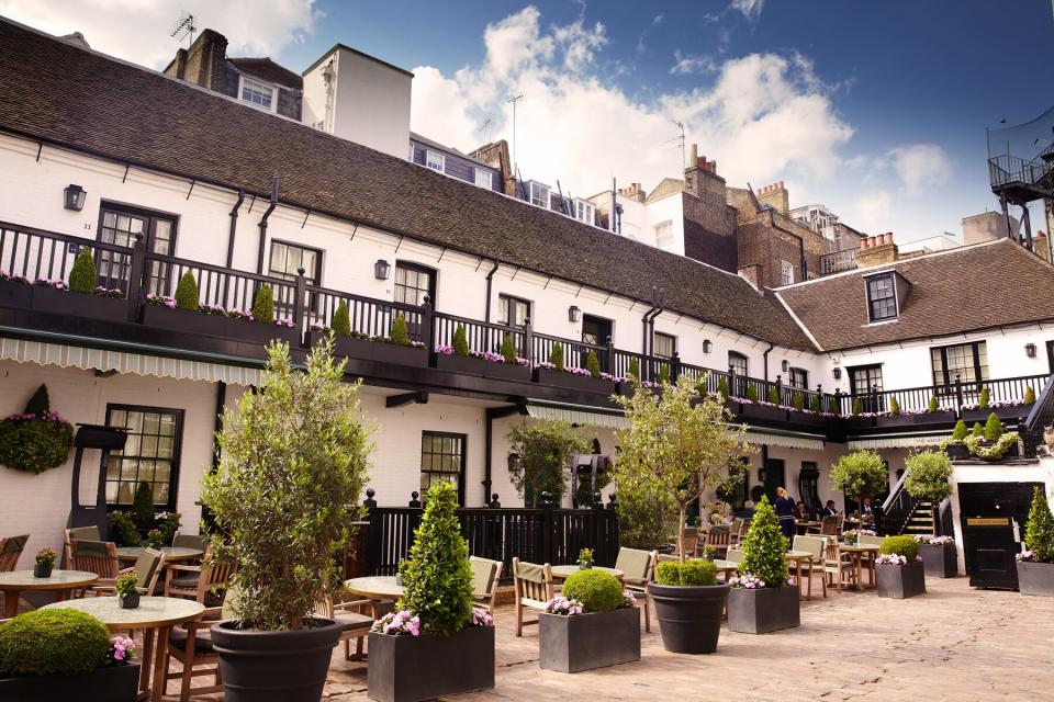 Outdoor courtyard at Stafford London