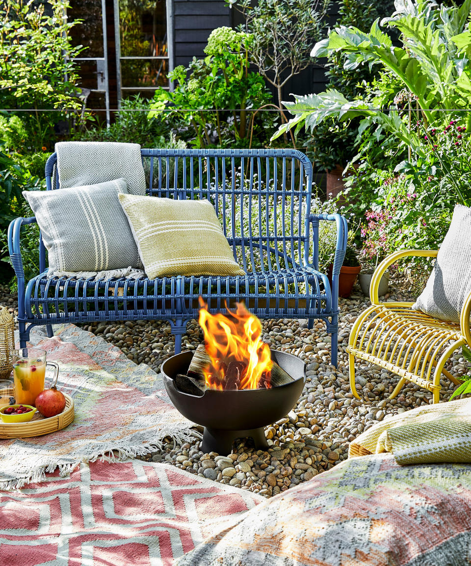 Build a fire pit in an outdoor living room