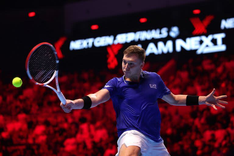 El serbio Hamad Medjedovic durante las Next Gen ATP Finals que ganó, en Jeddah