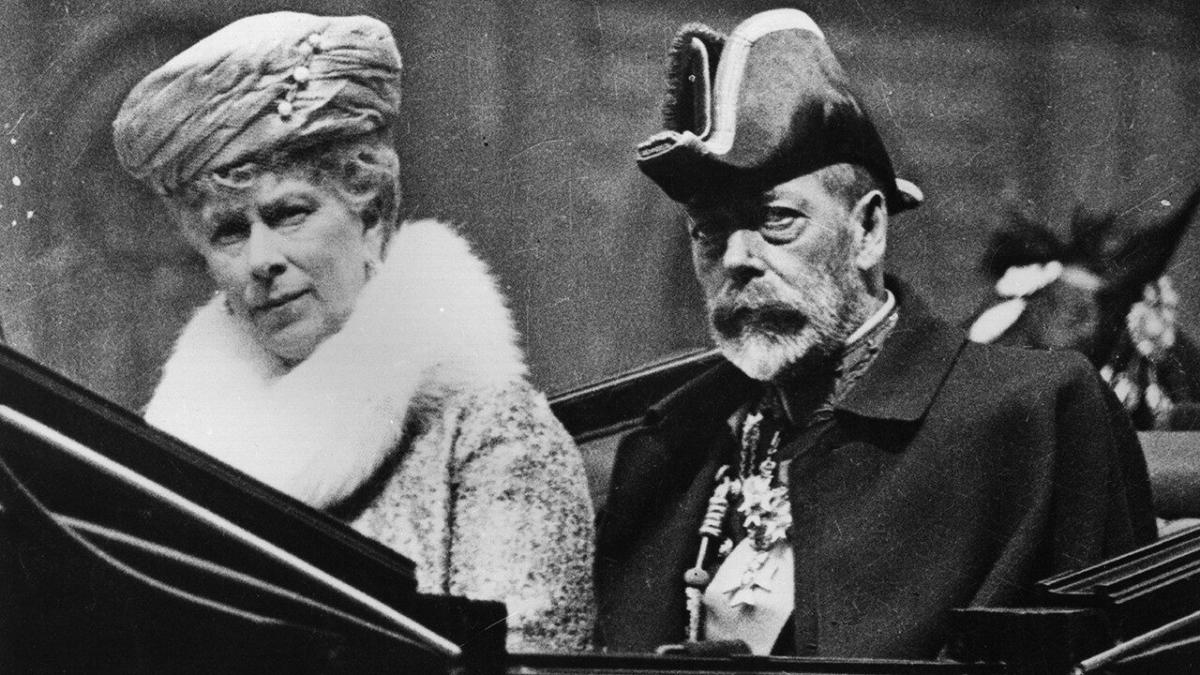 King George V, Queen Mary's Visit in the Downton Abbey Film Is Based on a  True Story