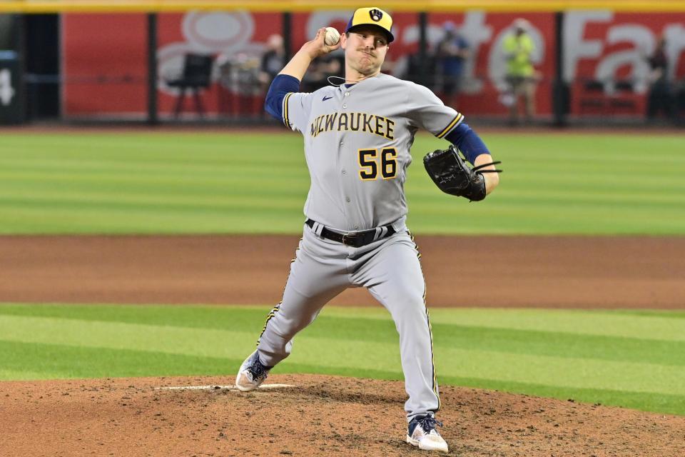 Milwaukee Brewers pitcher Janson Junk (56) throws in the fifth inning against the Arizona Diamondbacks at Chase Field.