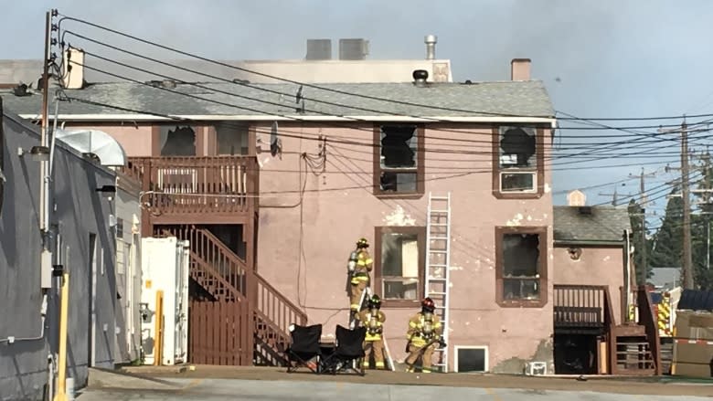 Early morning fire rips through east Edmonton apartment complex