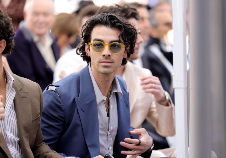 the jonas brothers honored with star on the hollywood walk of fame