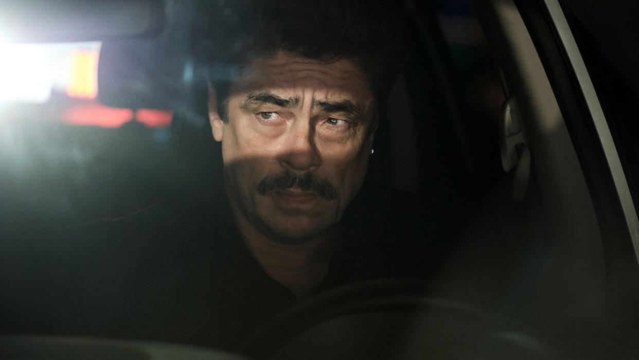 Benicio del Toro as Tom Nichols in <em>Reptile</em>. (Kyle Kaplan/Netflix)