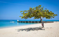 590x368_11022138_beach-jamaica-header-beyondcaribbean1016