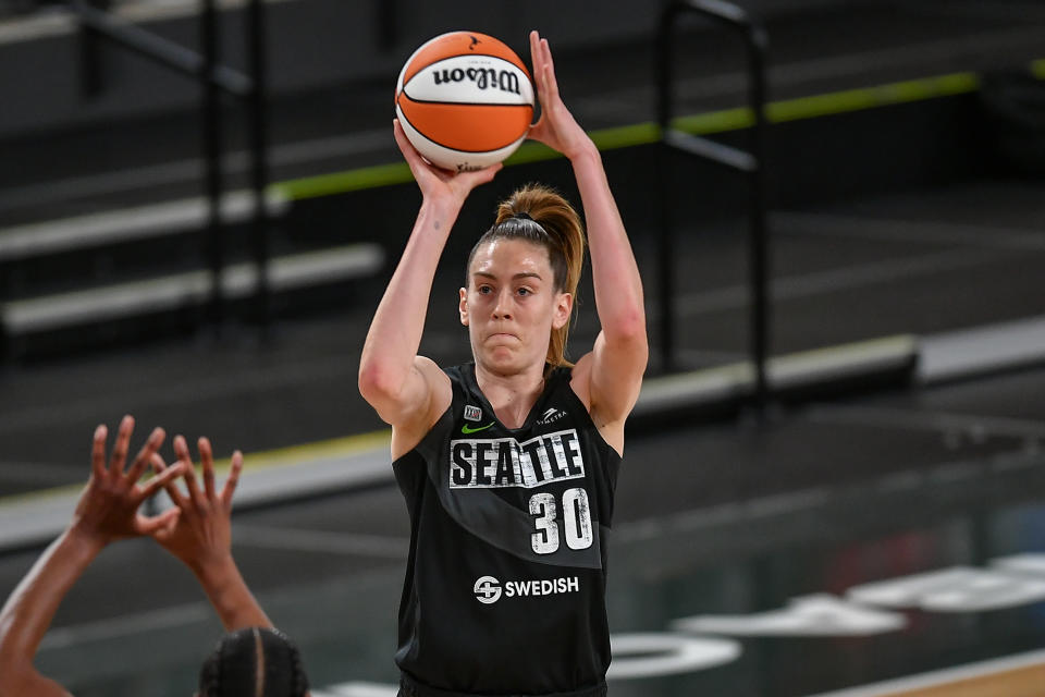 Breanna Stewart shoots a 3-pointer.