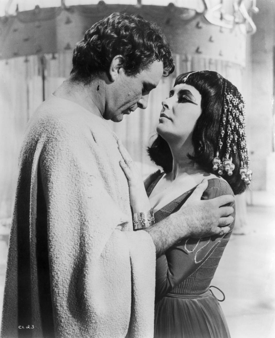 Richard Burton and Elizabeth Taylor in Cleopatra, 1963 (Getty Images)