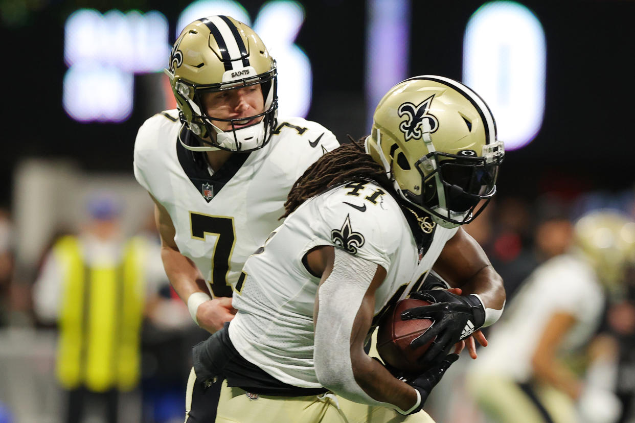 Taysom Hill #7 of the New Orleans Saints and Alvin Kamara #41 had big fantasy days in Week 5