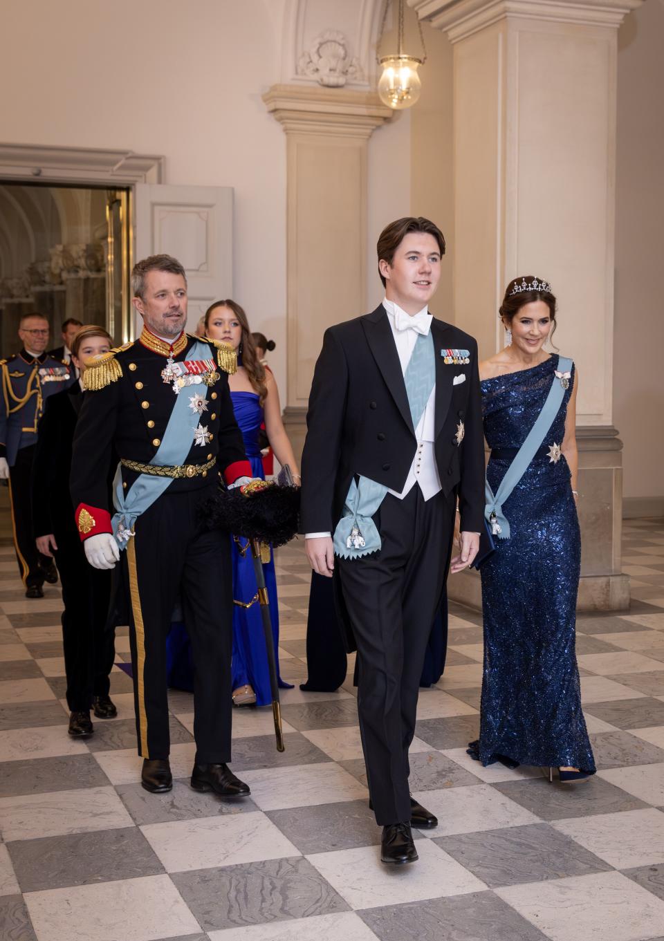 Prinz Christian von Dänemark und seine Familie nehmen am Galadiner teil, um seinen 18. Geburtstag im Schloss Christiansborg in Kopenhagen zu feiern.