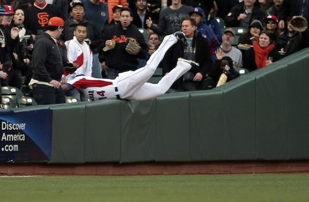 Moises Sierra's great grab recalls memories of Moises Alou's run-in with  Steve Bartman