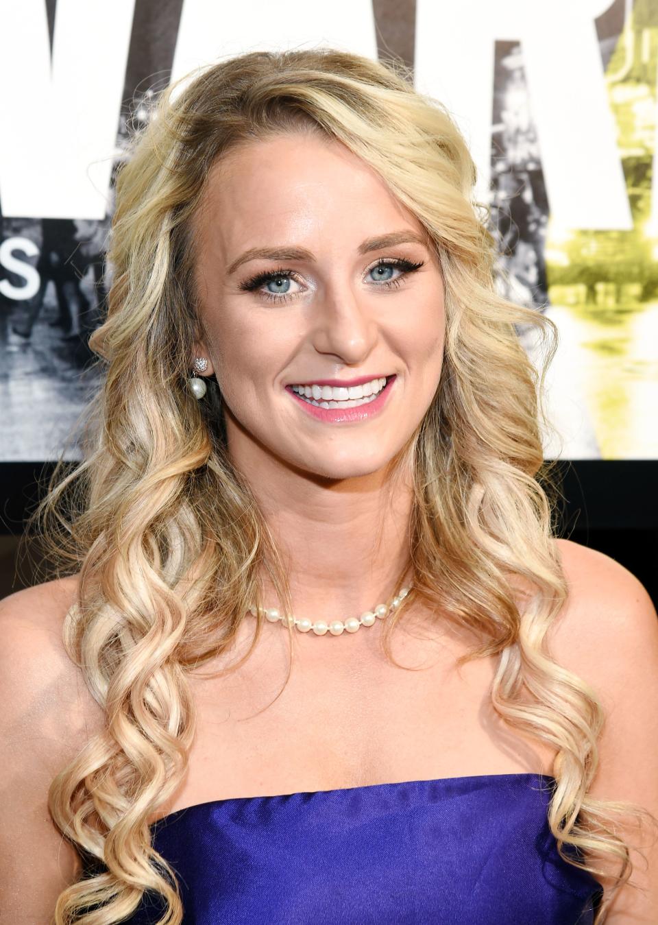 Leah Messer looking amazing in a close view shot from the paparazzi, revealing her beautiful blue eyes