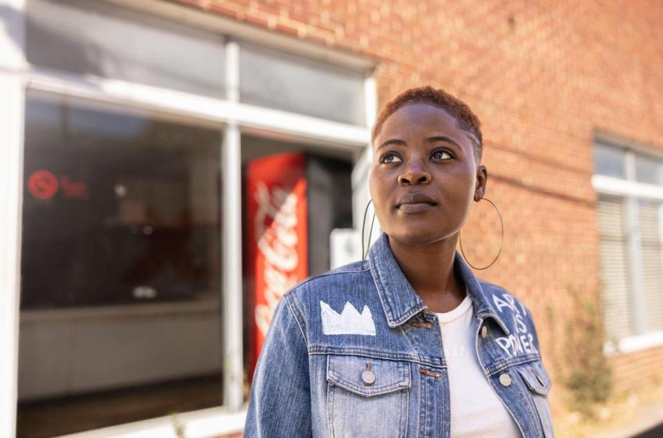 The former Price’s Chicken Coop in Charlotte, beloved for its take-out fried chicken, was one of the sites Mia Love Live highlighted in her one-woman show, “Sincerely, Charlotte: A Love Letter to Old Charlotte.” She performed it at the Charlotte International Arts Festival in September.