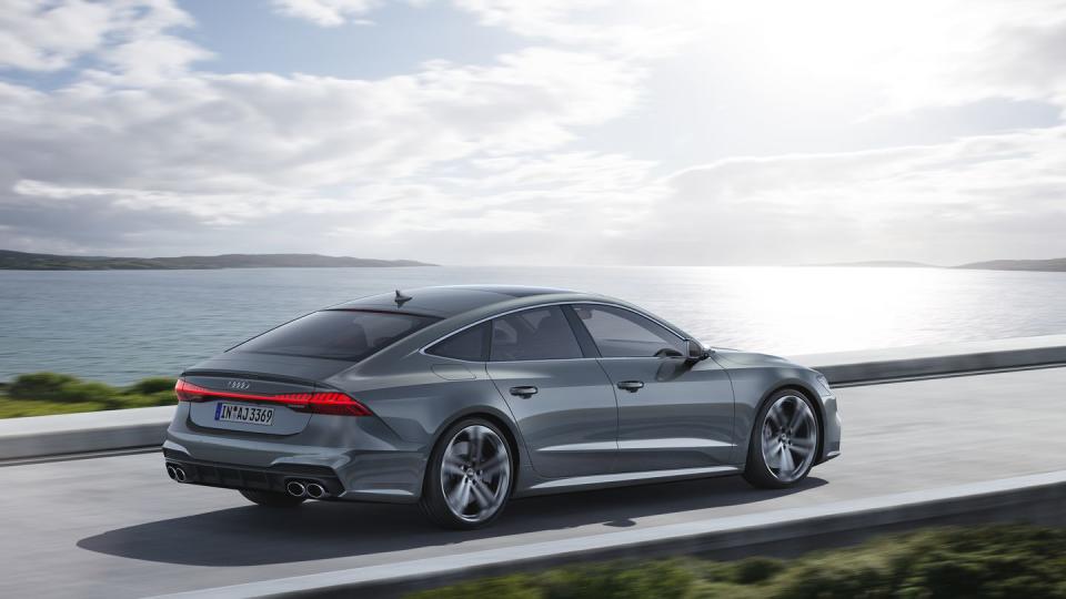 View Photos of the 2020 Audi S7