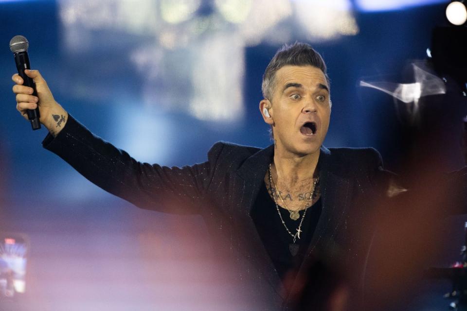 Robbie Williams performs in November 2022 (Getty Images)