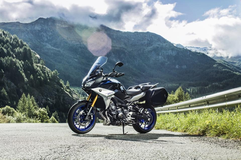 旅行的意義：2018 YAMAHA Tracer 900/GT