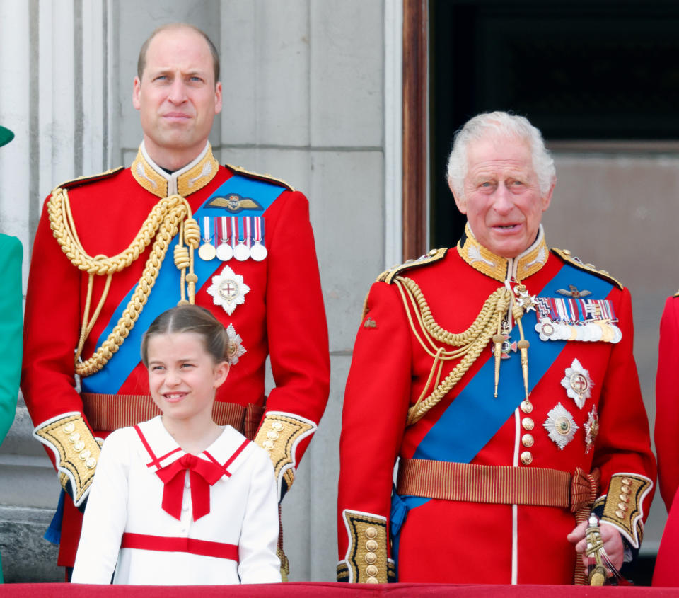 Prinz William mit seiner Tochter Charlotte und seinem Vater König Charles III. (Bild: Getty Images)