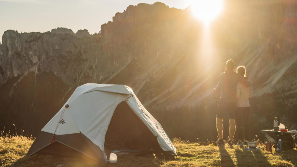  Best pop-up tents: Decathlon Quechua 2 Seconds Easy Fresh&Black lifestyle shot. 
