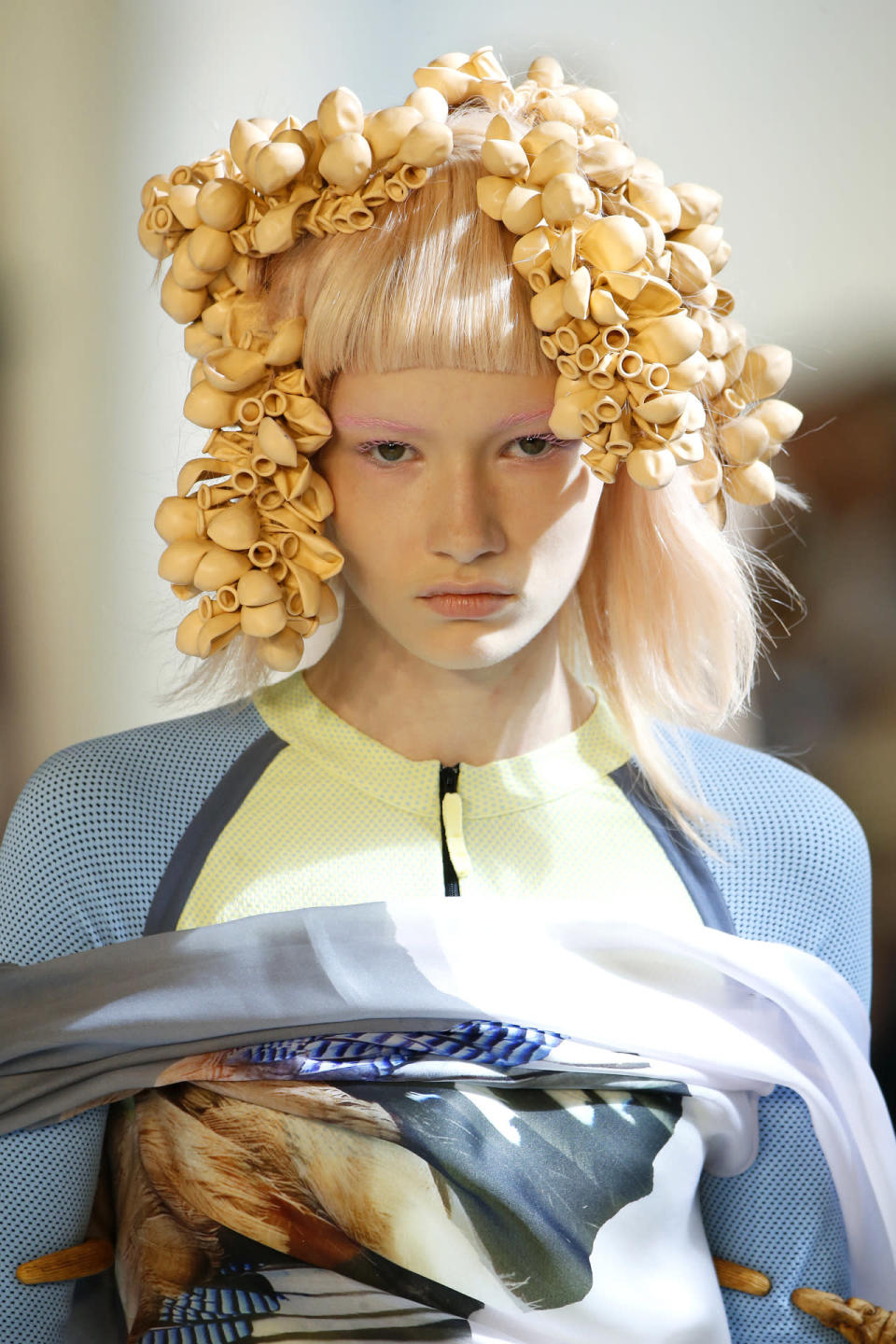 Maison Margiela: Balloon curls