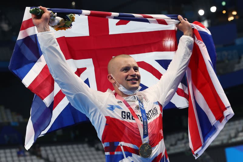 Swimming - Men's 100m Breaststroke - Medal Ceremony