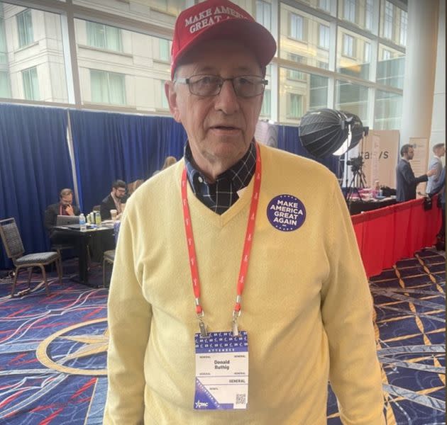 Donald Ruthing, 74 ans, assiste à la Conférence d'action politique conservatrice à National Harbor, Maryland, le 3 mars 2023.