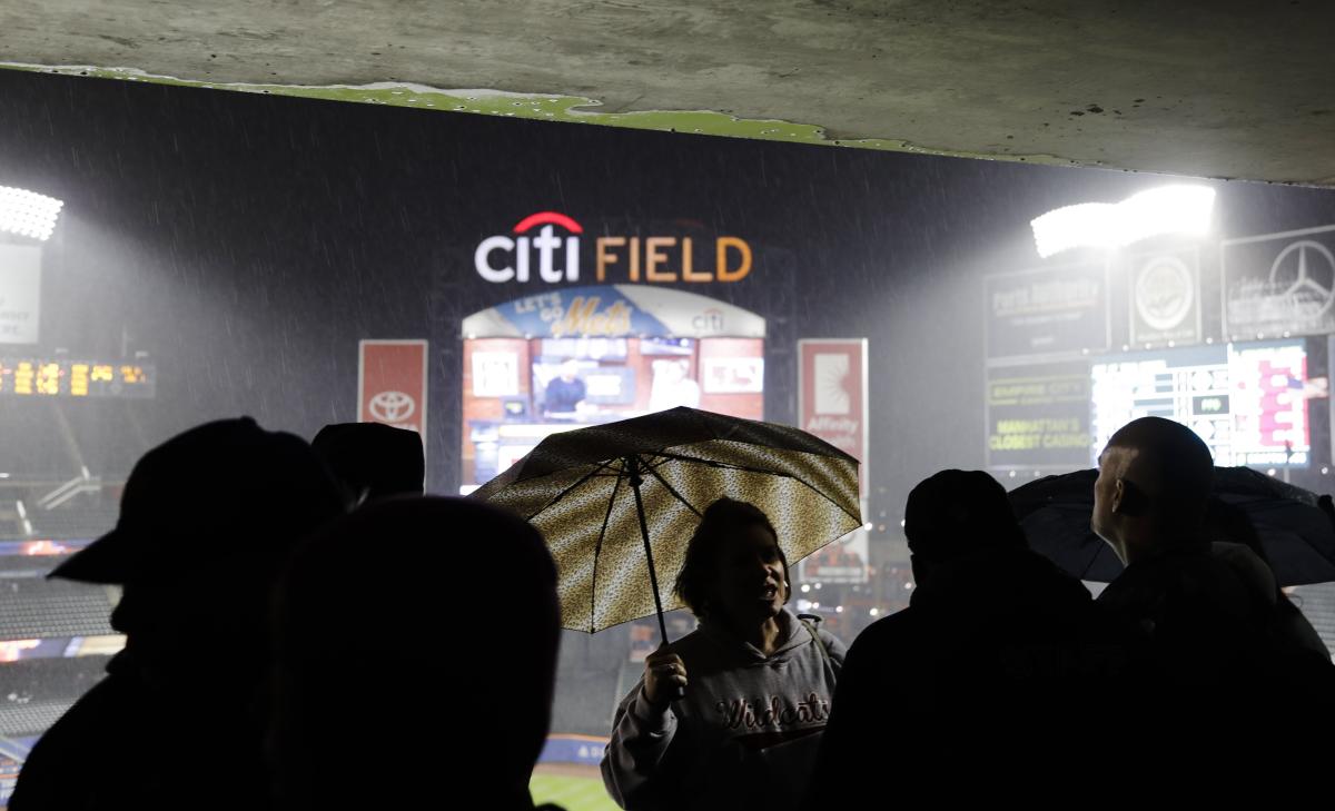 Councilman wants MLB to make rain delay rules more fair to fans