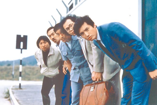 1983年上映的《奇謀妙計五福星》，由洪金寶（左起）、馮淬帆、吳耀漢、岑建勳、秦祥林主演。（資料照片）