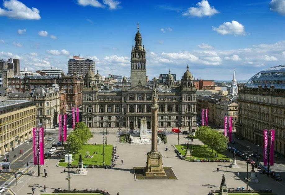 Glasgow Times: George Square