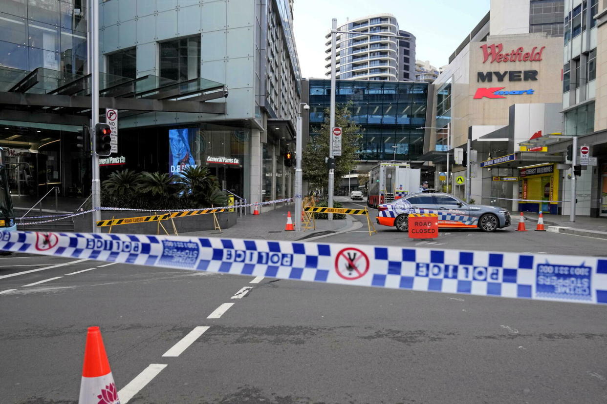 L'attaque au couteau a été perpétrée par un homme de 40 ans, ce samedi 13 avril, dans un centre commercial de Sydney.  - Credit:Rick Rycroft/AP/SIPA / SIPA / Rick Rycroft/AP/SIPA