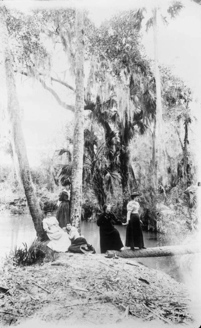 A group of women exploring Blue Spring in 1890, when the spring was a popular stopping-off point for steamboats.