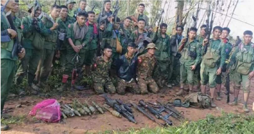 緬甸民族民主同盟軍聯合其餘反抗勢力，對緬甸軍政府宣戰。（圖／翻攝自推特）