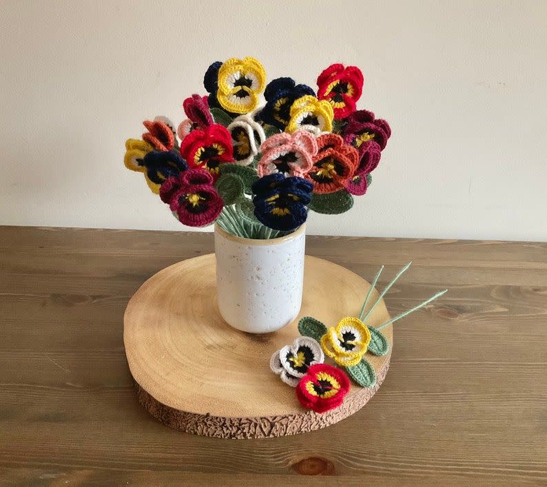 Crochet Pansy Bouquet