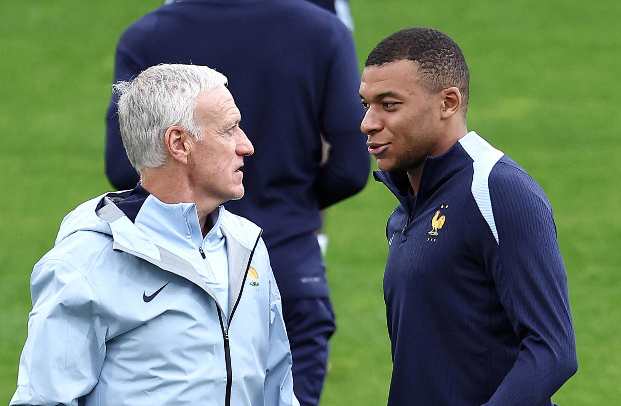 Confronté à la blessure de son capitaine Kylian Mbappé, victime d’une fracture du nez, Didier Deschamps a préféré le laisser sagement sur le banc lors du nul face aux Pays-Bas, à l’Euro 2024 (photo prise le 16 juin à l’entraînement).