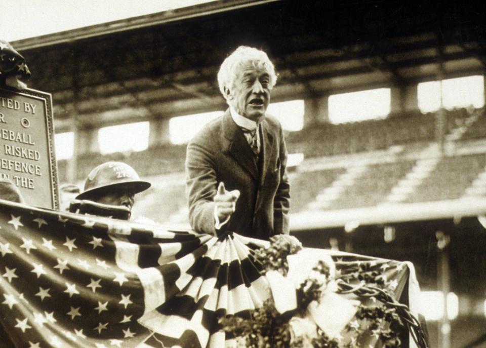 <span class="caption">When commissioner Kenesaw Mountain Landis received a petition to integrate baseball with over a million signatures, he simply ignored it.</span> <span class="attribution"><a class="link " href="https://www.gettyimages.com/detail/news-photo/on-january-15-dedication-ceremonies-were-held-for-the-clock-news-photo/146337021?adppopup=true" rel="nofollow noopener" target="_blank" data-ylk="slk:APA via Getty Images;elm:context_link;itc:0;sec:content-canvas">APA via Getty Images</a></span>