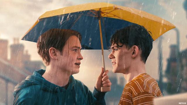 Heartstopper director on how they filmed Nick and Charlie's kissing scenes