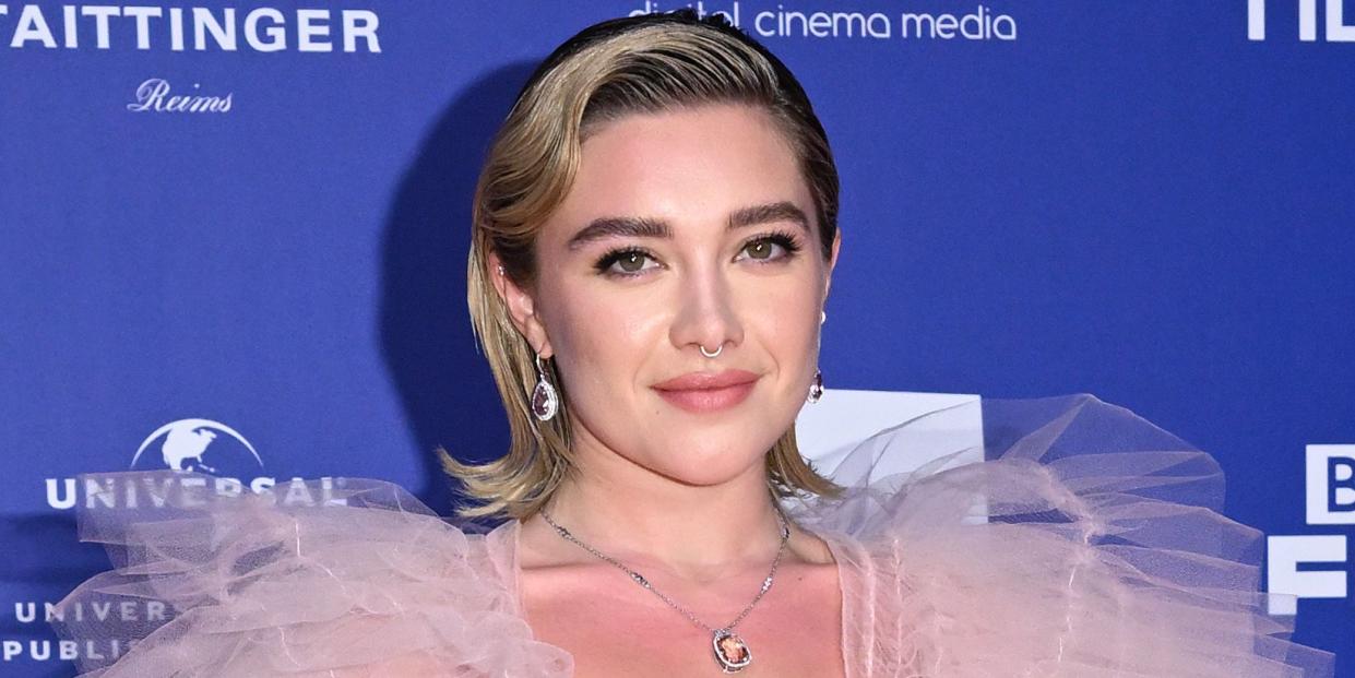 florence pugh legs retro minidress