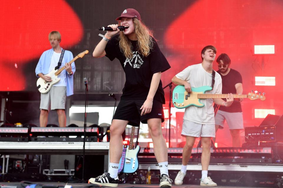 Girl in Red performing at Audacy Beach Festival at Fort Lauderdale Beach Park in 2021 (Getty)