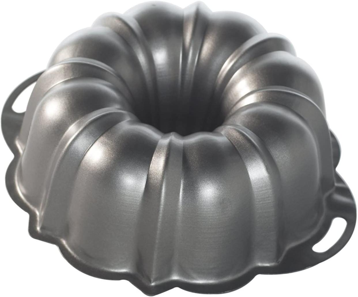 Nordic Ware ProForm Bundt, 12 Cup, Gray