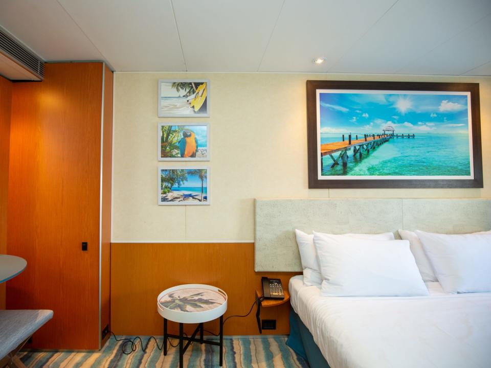 Margaritaville cruise stateroom