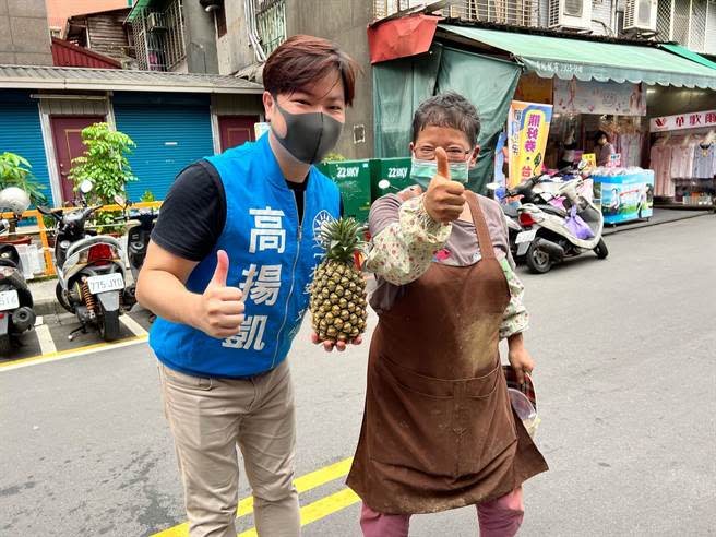 高揚凱批評，台北市長柯文哲為台大醫院出身的醫師，執政8年虧欠大文山區一個友善的就醫環境。（高揚凱競辦提供／游念育台北傳真）