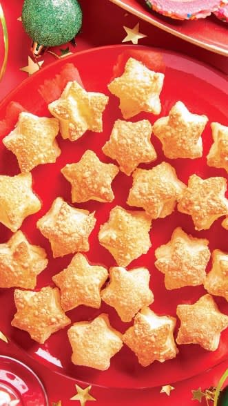 The Easy Cheesy Holiday Stars in the “Chuck E. Cheese and Friends Party Cookbook.”